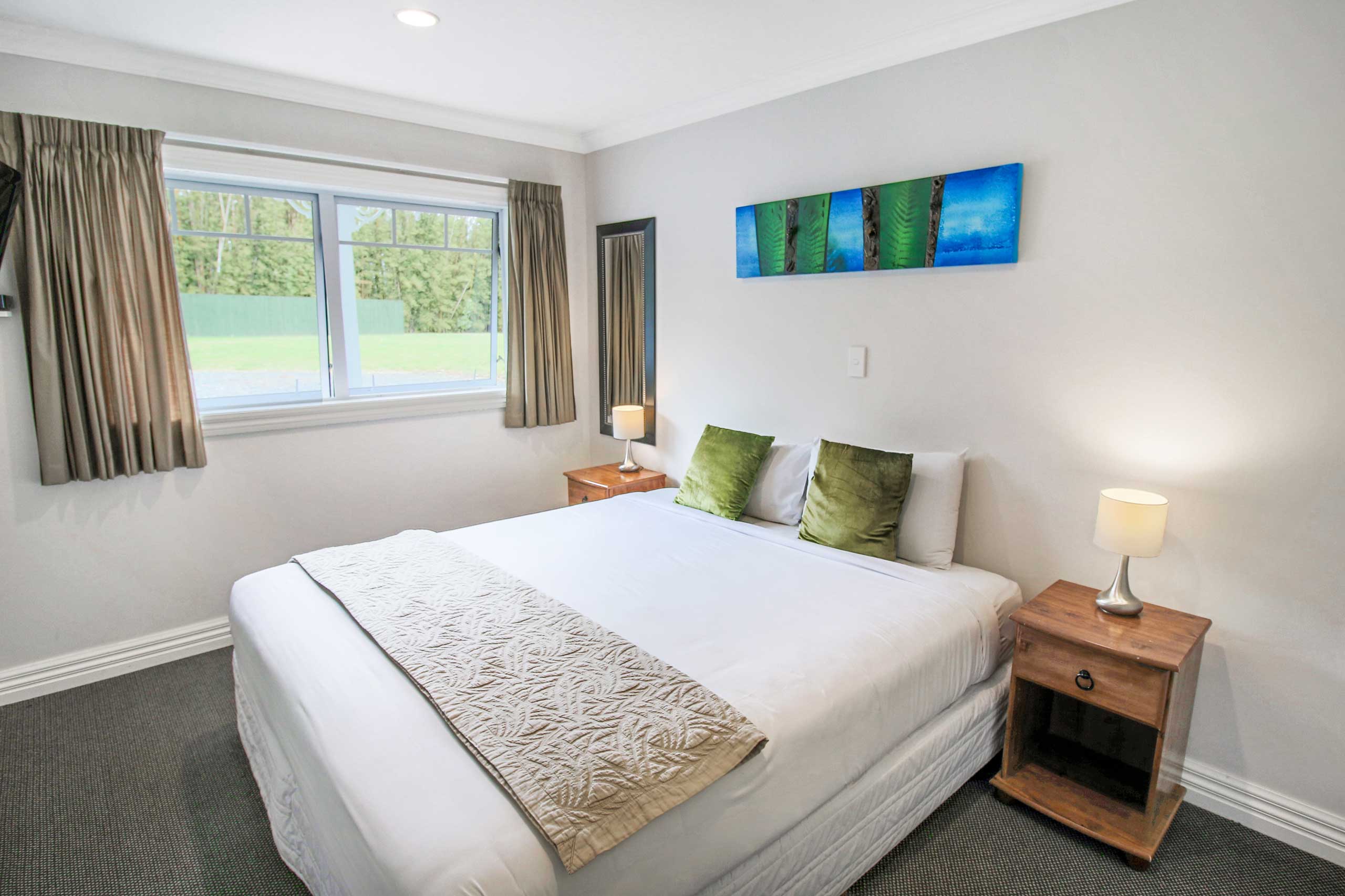 Rooms & Suites - Kerikeri Park Lodge